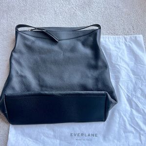 Leather tote bag